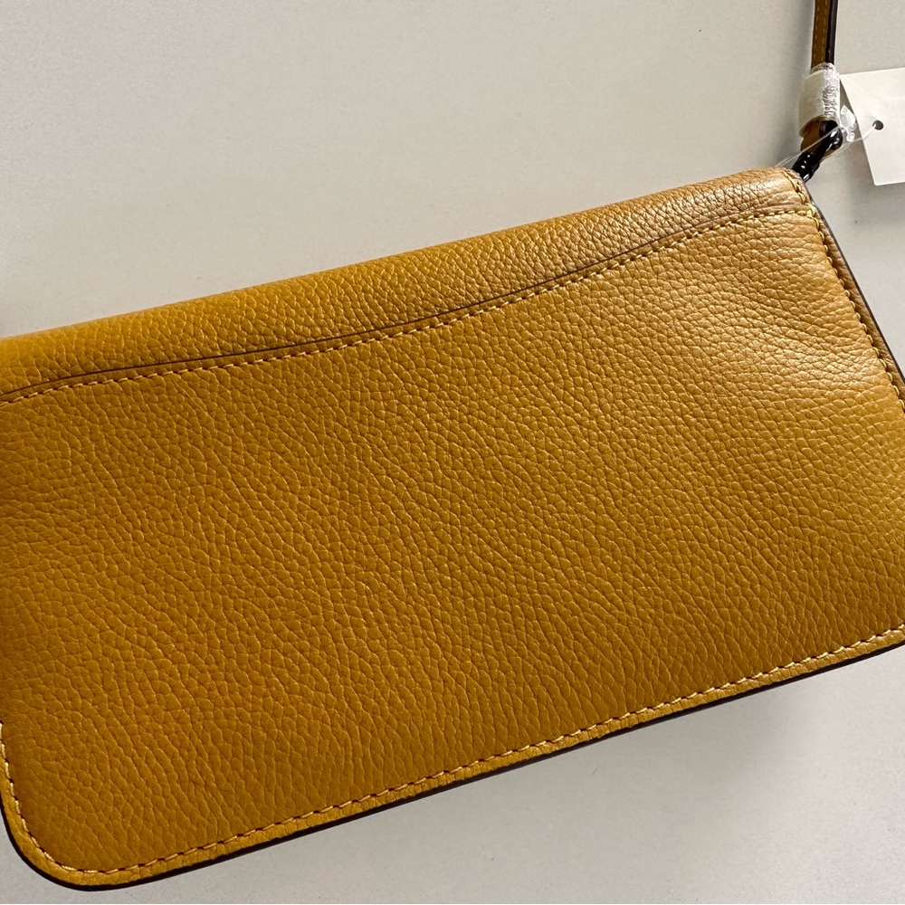 Coach Crossbody Bag - Picture 5 of 7